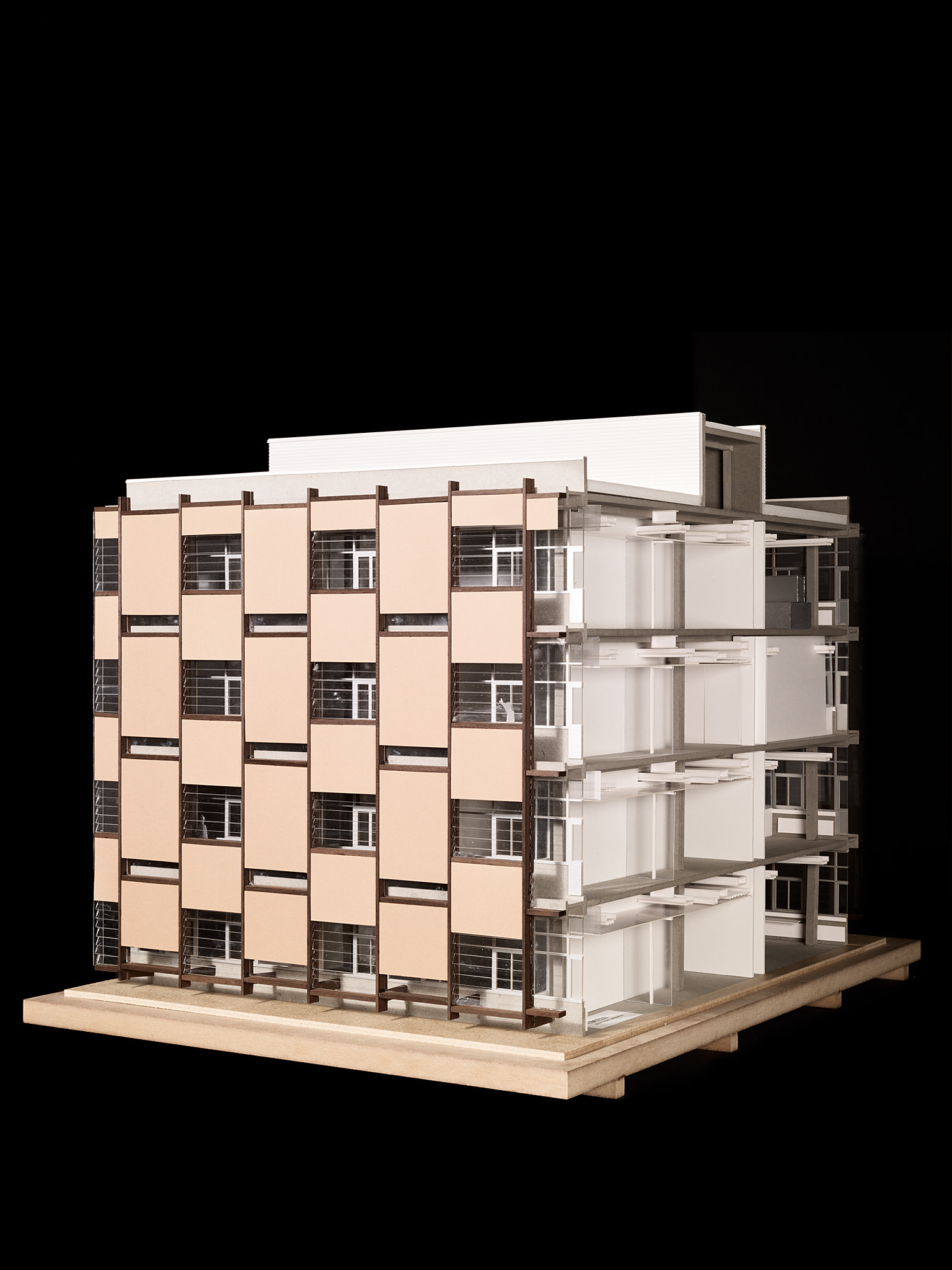 Maquettes Concours Renovation Amphipôle